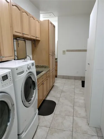 Mud Room/Laundry Room 11' x 18'3"