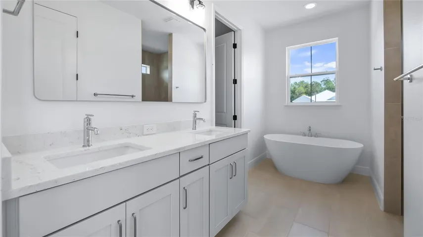 Primary bath