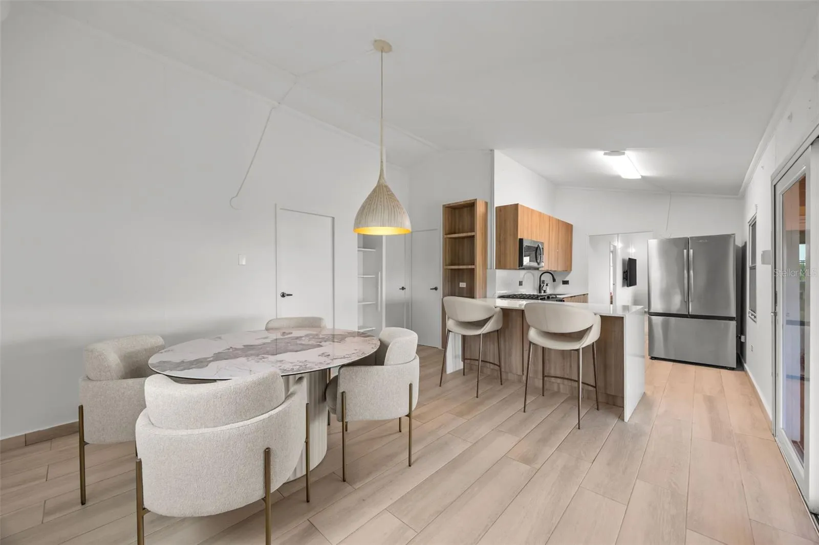 Open Floor Layout Concept - Dining Room - Cayey