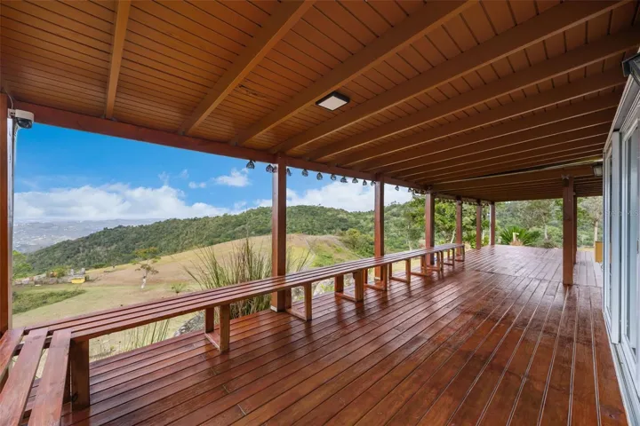 Covered Deck Overlooking the Mountain Landscape - Cayey