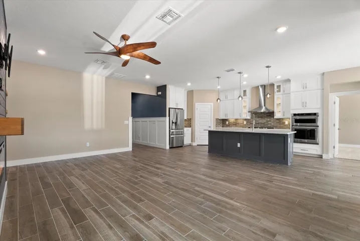 Living room open to kitchen