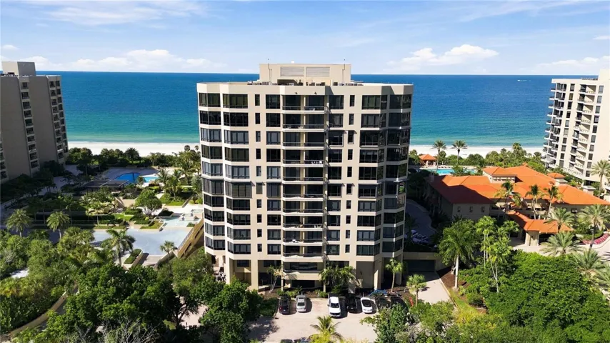 Welcome to an extraordinary opportunity at The Water Club on Longboat Key