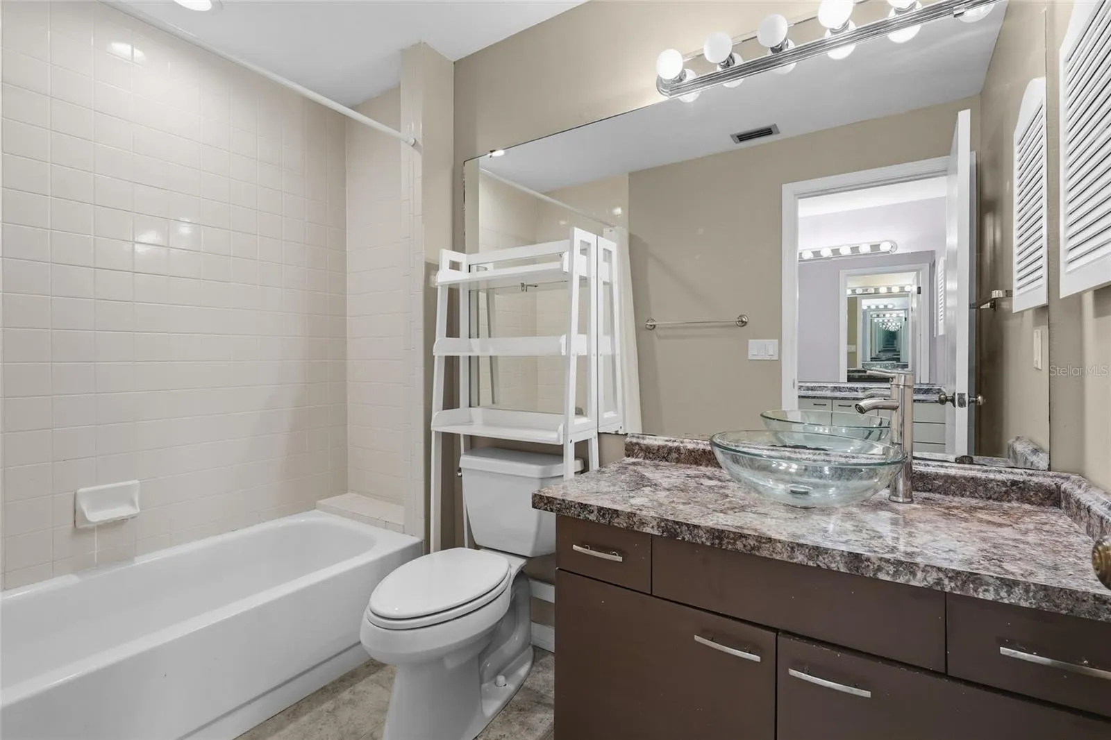 Primary ensuite