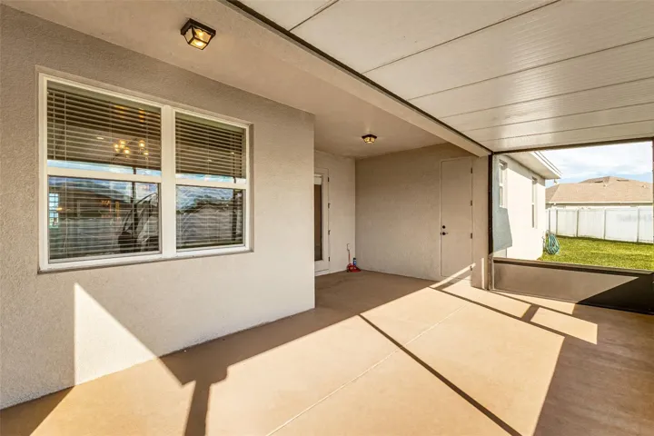 Screened in Patio