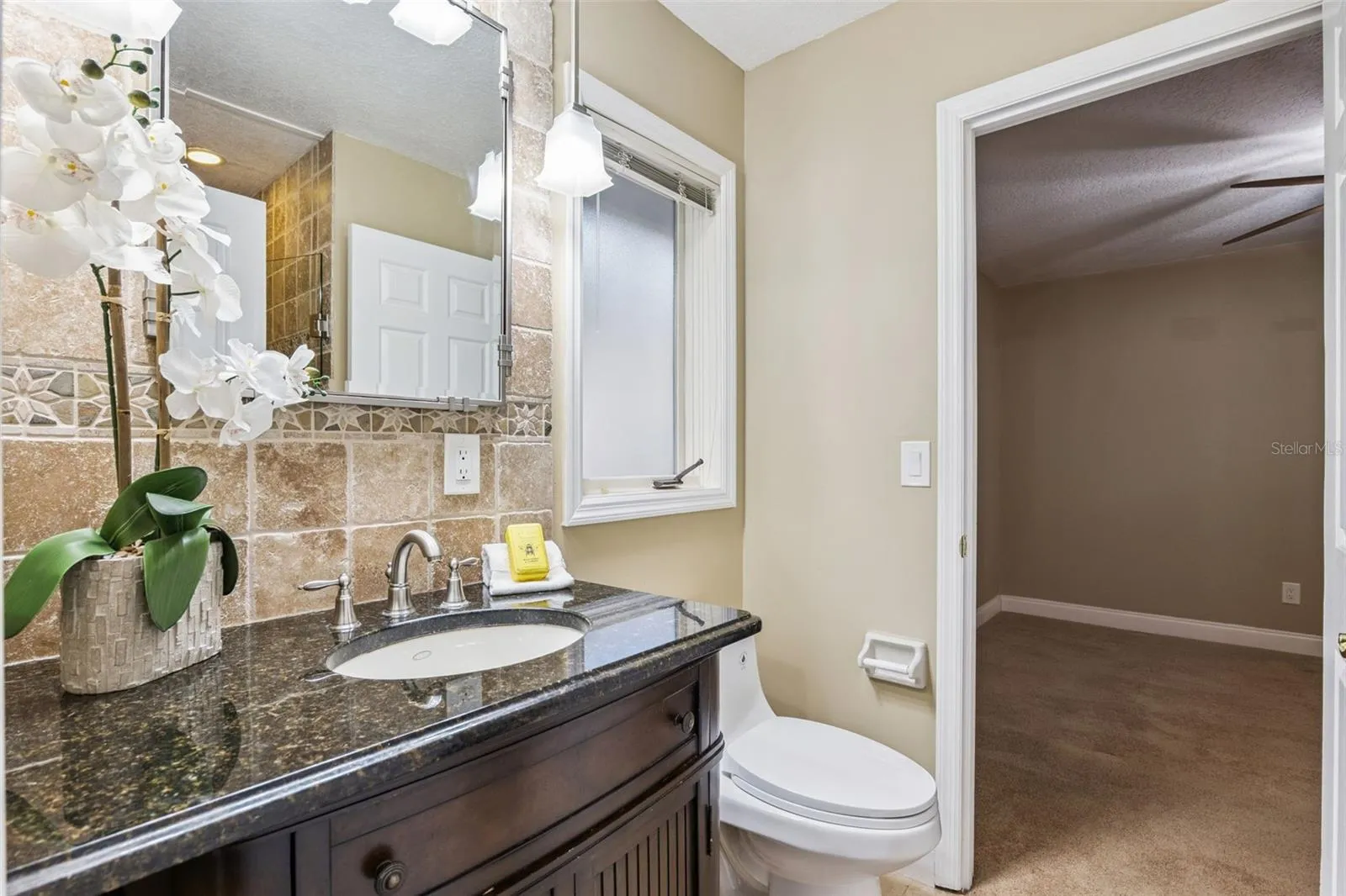 Jack and Jill with full shower