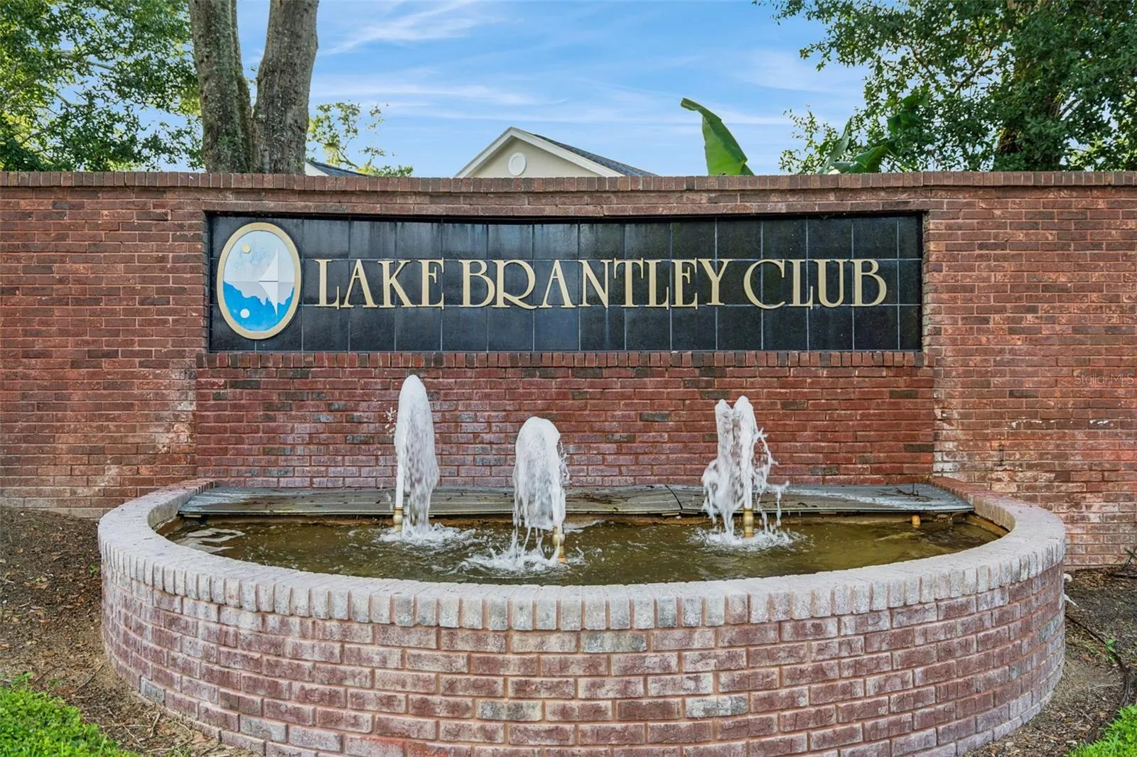 Neighborhood Entrance