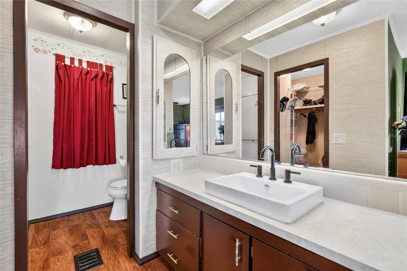 En' Suite Bathroom