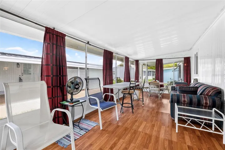 Huge Florida Room