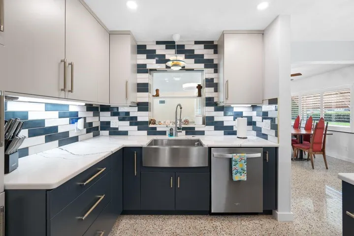Quartz Countertops - Stainless Steel Farmhouse Sink