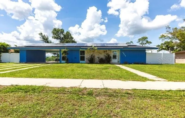 4 Bed+ Den, Roof 2023, SOLAR PAID IN FULL