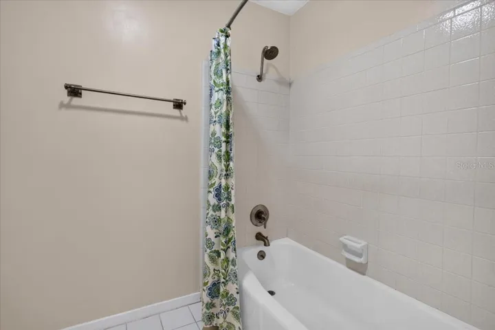 Guest Shower