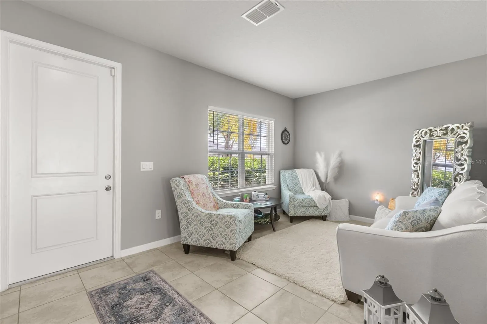 Foyer to flex room.