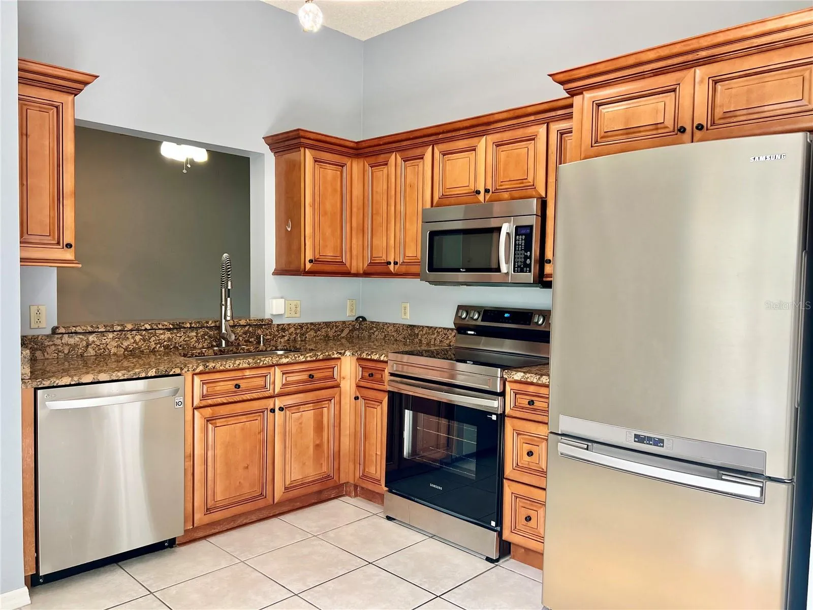 Updated Kitchen with Upgraded Stainless Steel Appliances