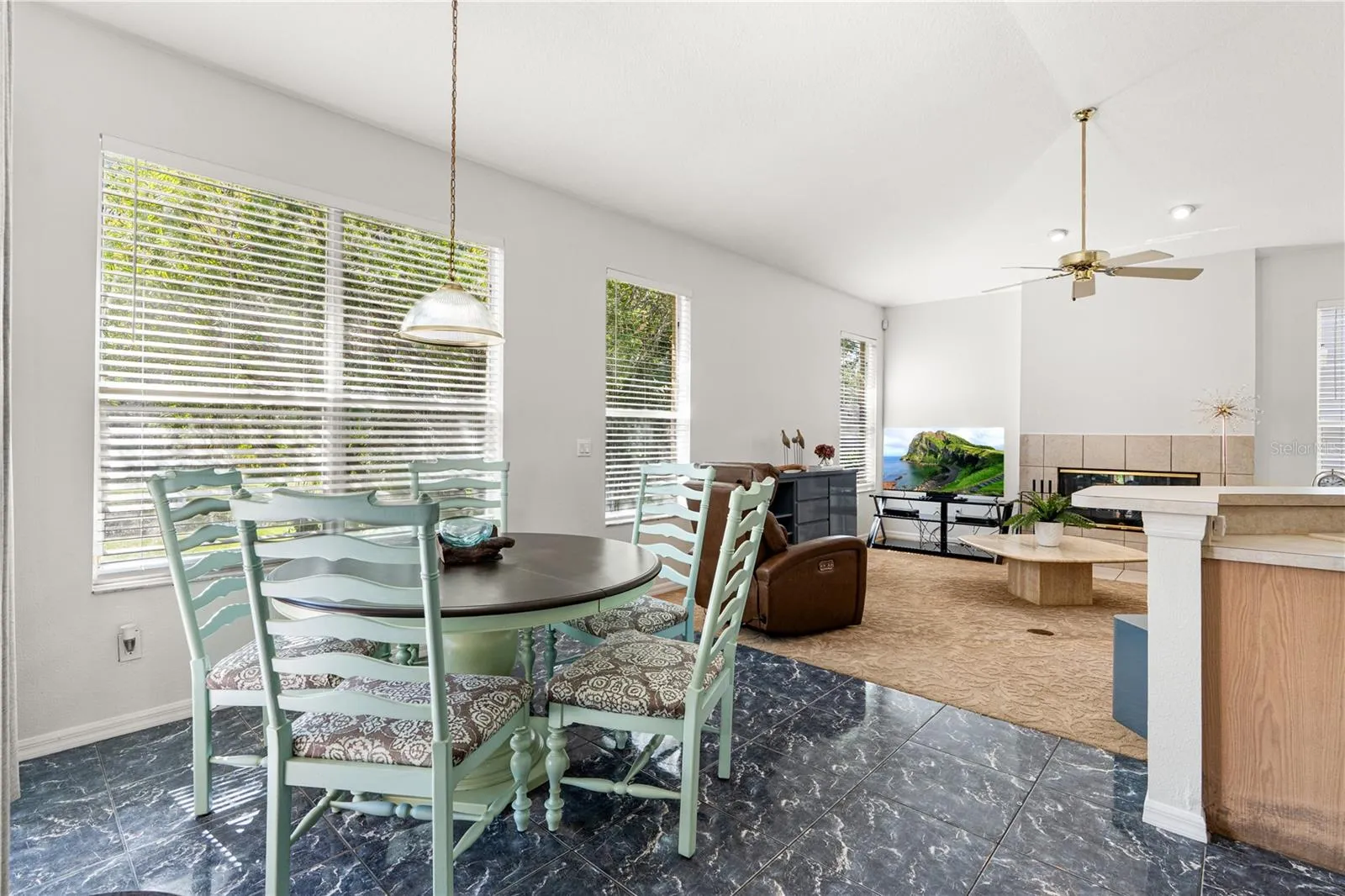 Breakfast area