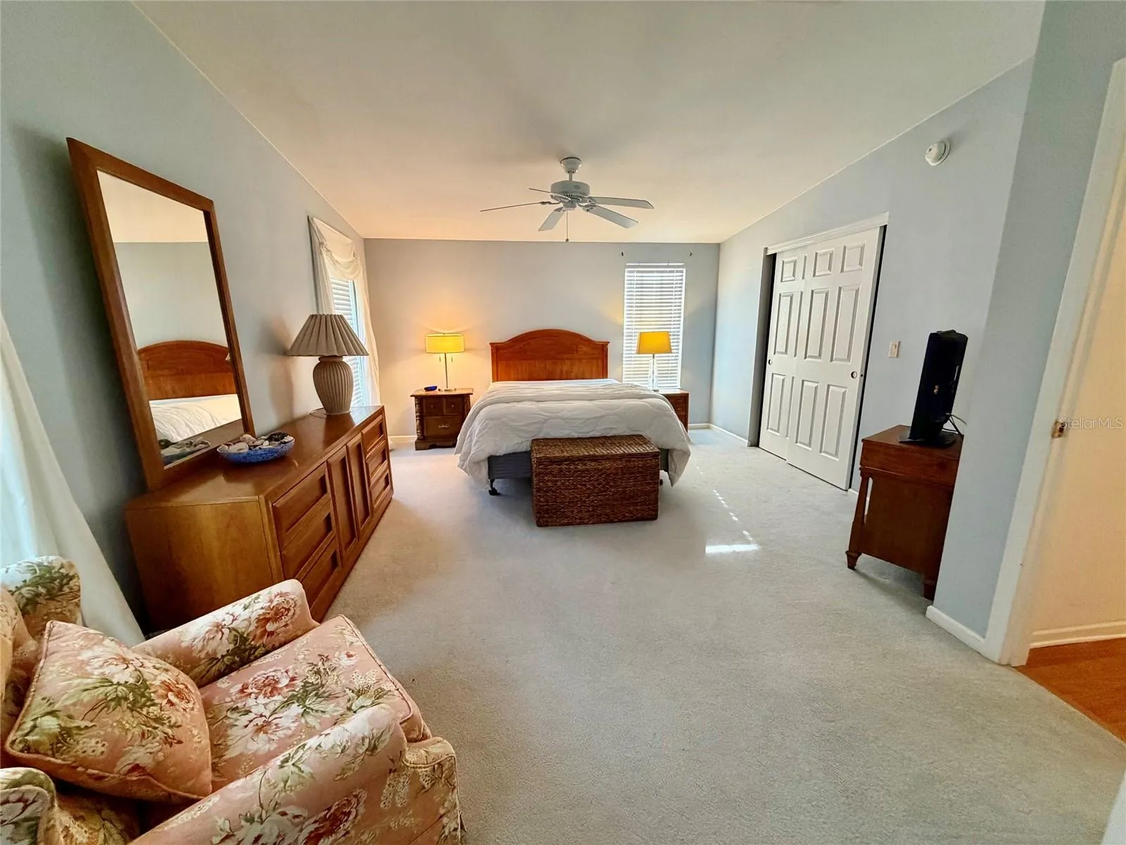 Large main bedroom