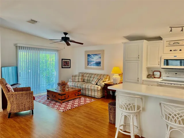 Second living area