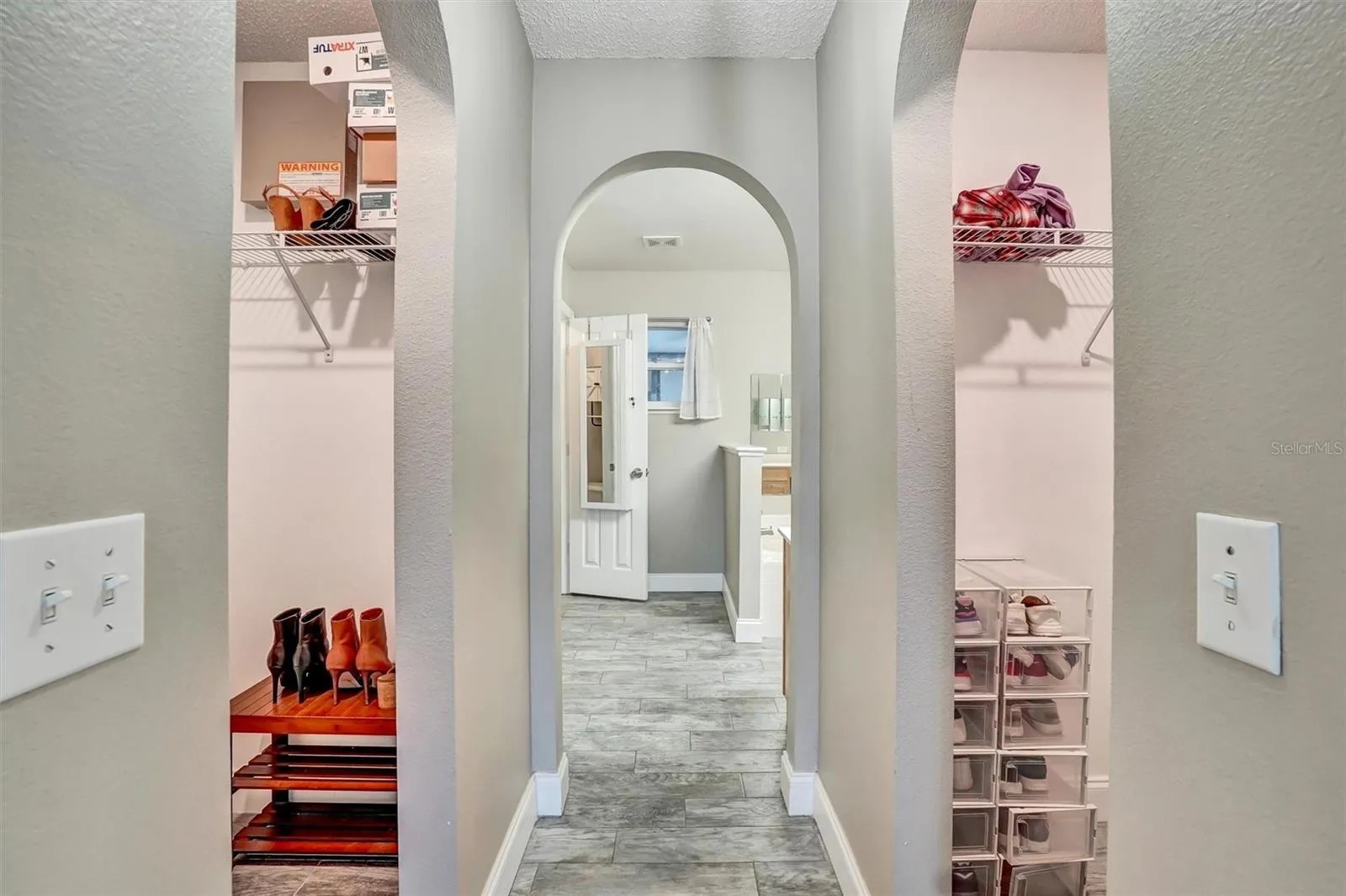 M/HALLWAY