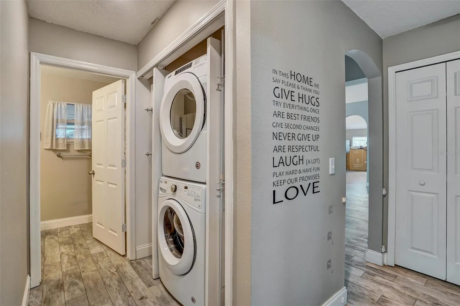 LAUNRY