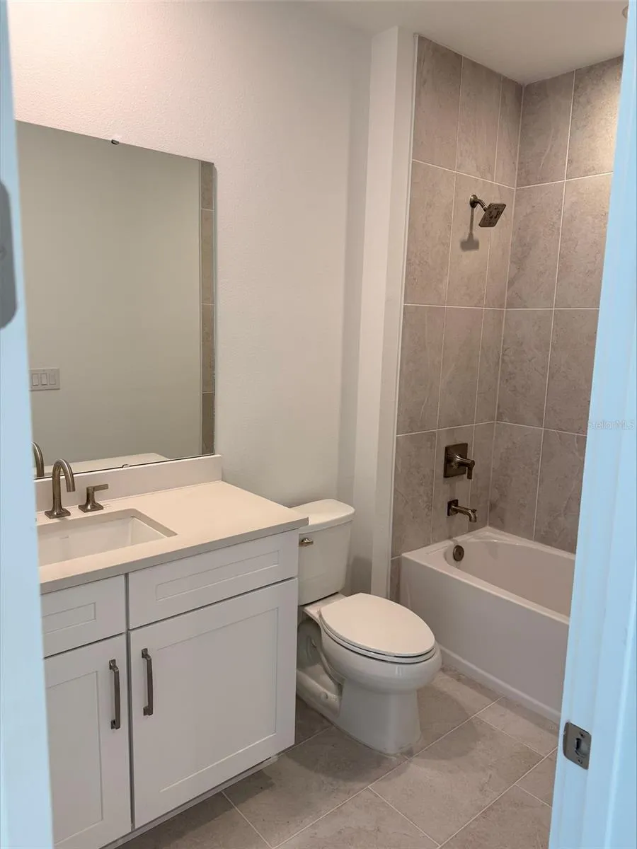 Secondary bath on third level