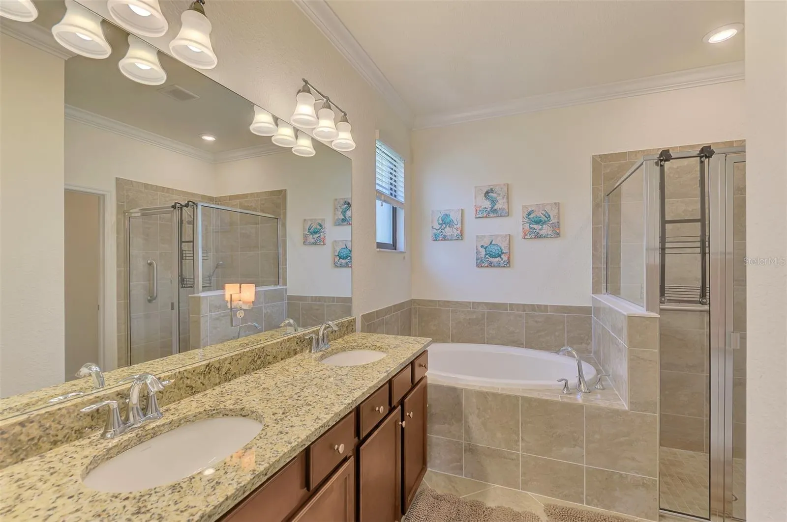 En Suite Bathroom