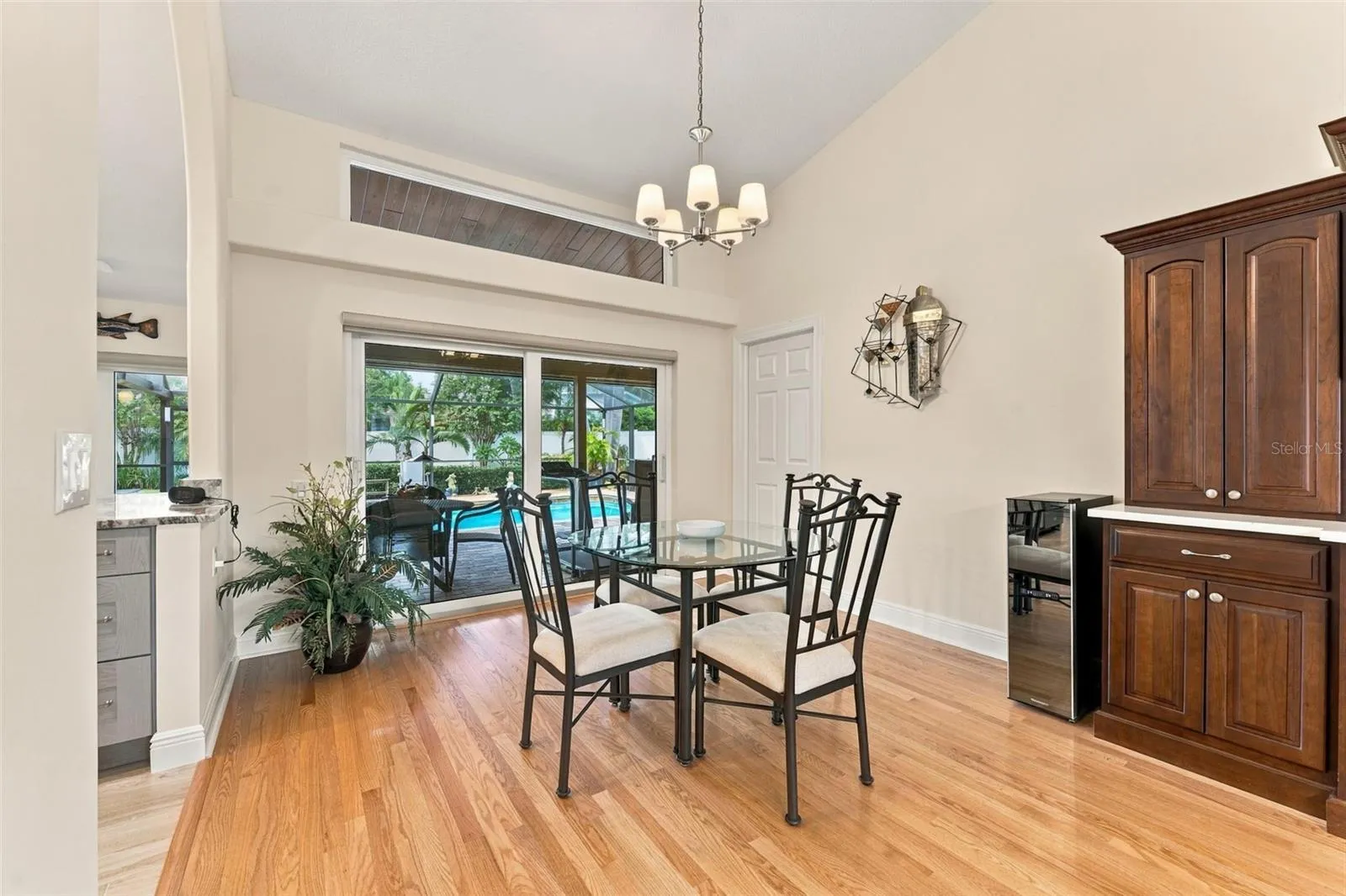 Elegant Formal Dining Area Perfect for Entertaining