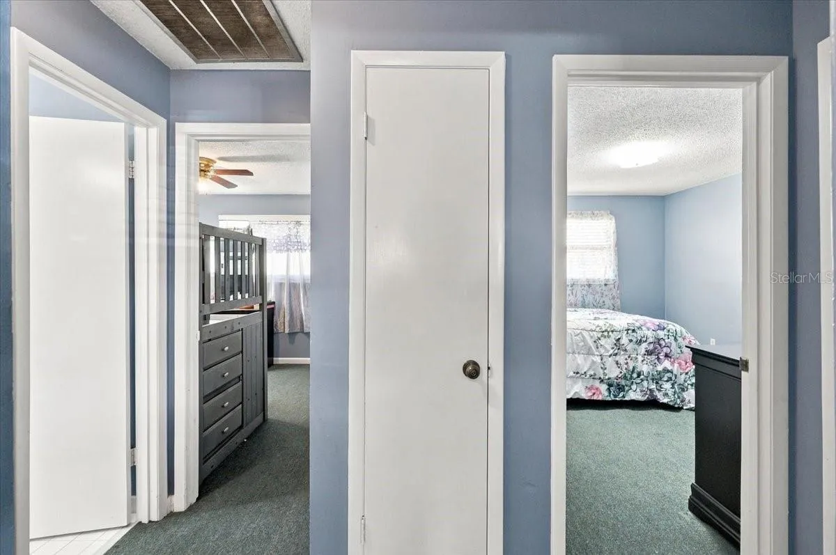 unit 907 bedroom entrances