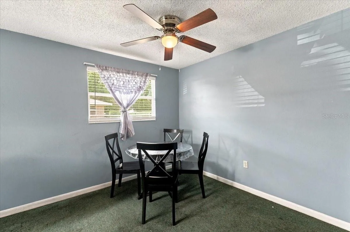 unit 907 dining rm