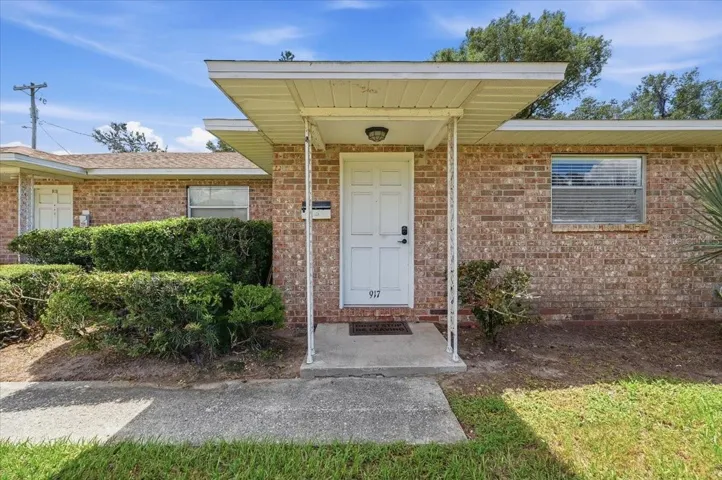 unit 917 front entrance