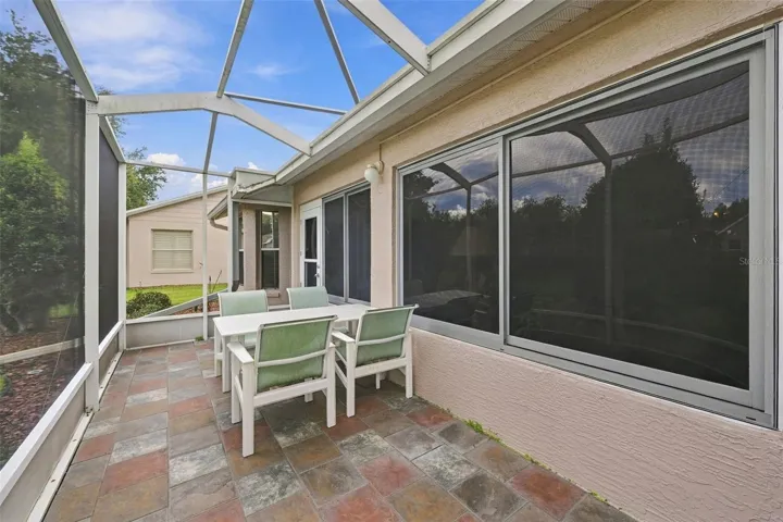 Screened in Lanai/porch