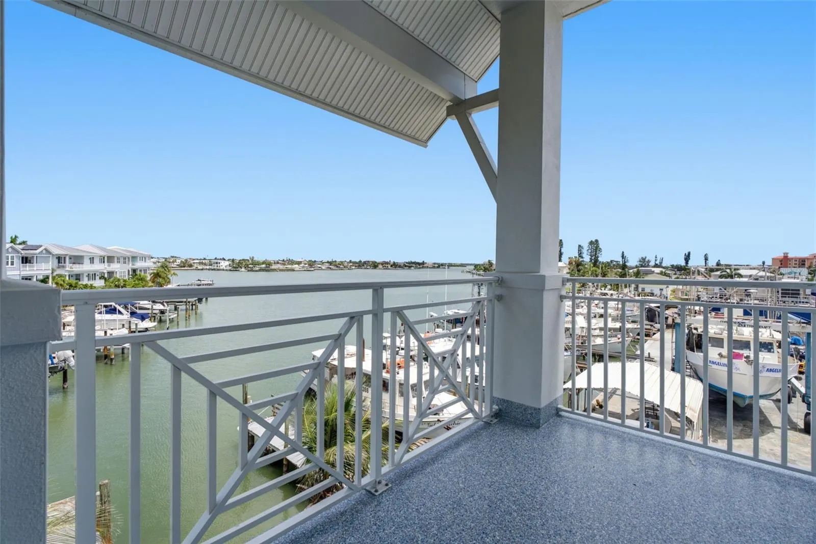 Balcony on Intracoastal Waterway