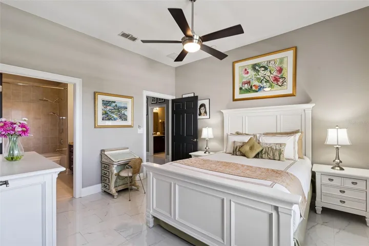 3rd bedroom ensuite.