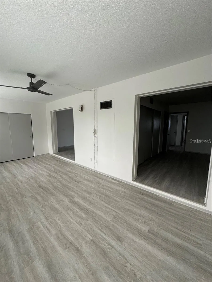 BONUS ROOM-LEFT SIDE VIEW