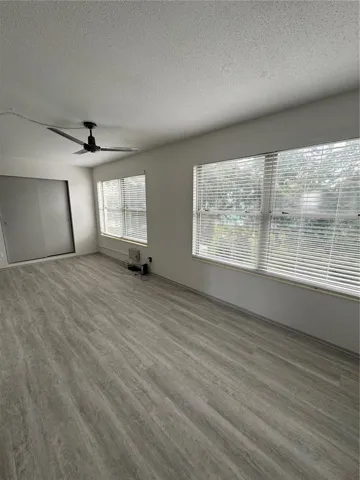 BONUS ROOM-WINDOW VIEW