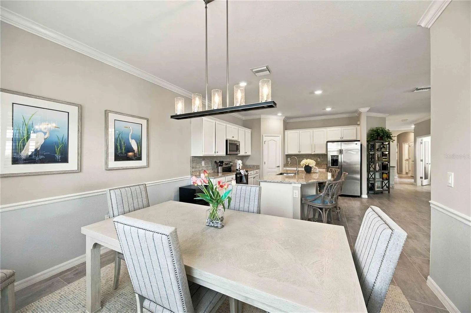 The dining room can easily seat 6-8