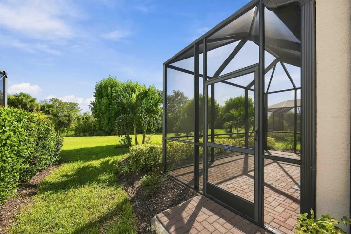Heavy grid screen on the lanai