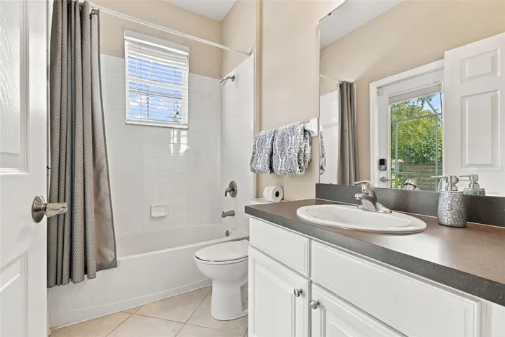 Hall bath/pool bath