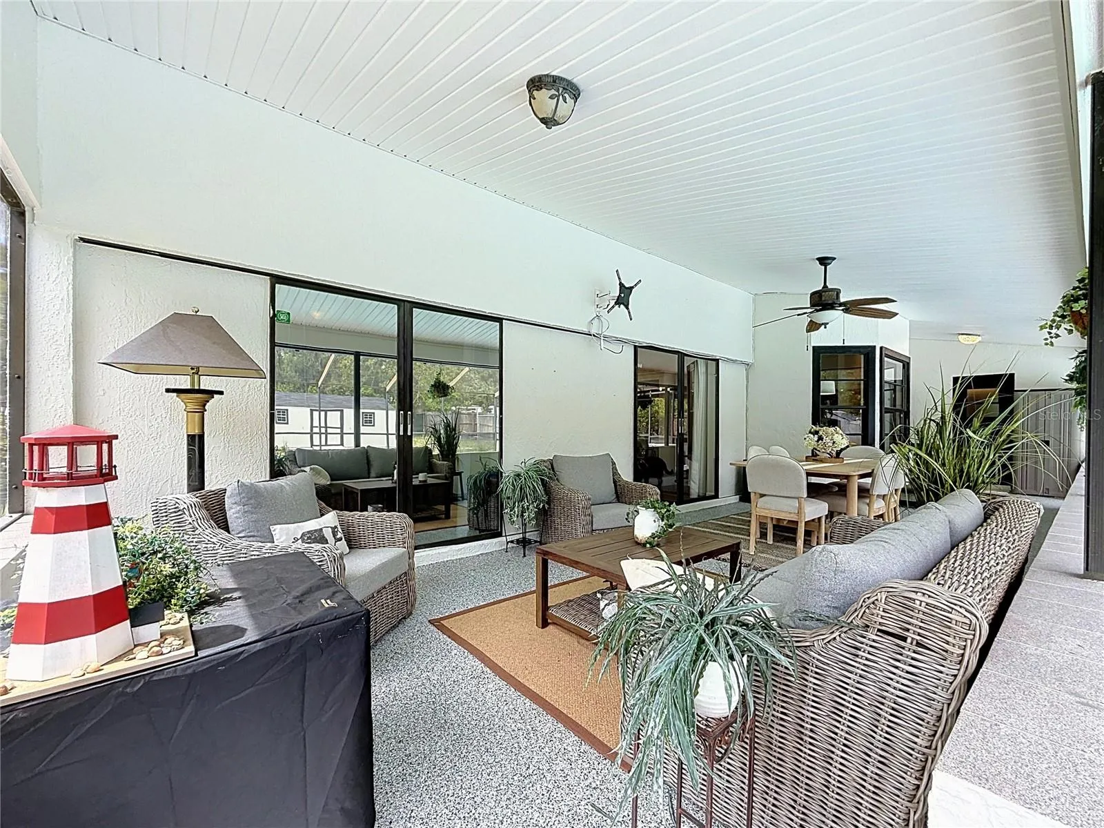 Large covered, enclosed patio for entertaining.
