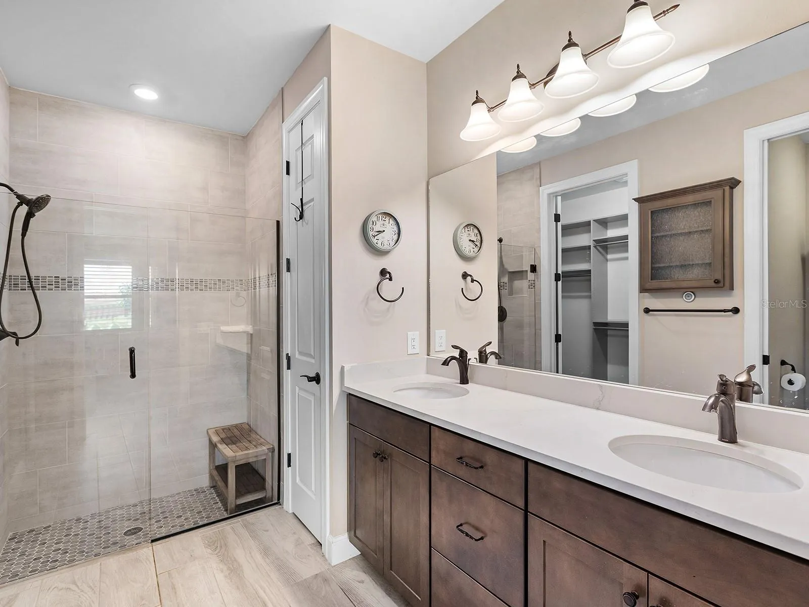 Primary bath