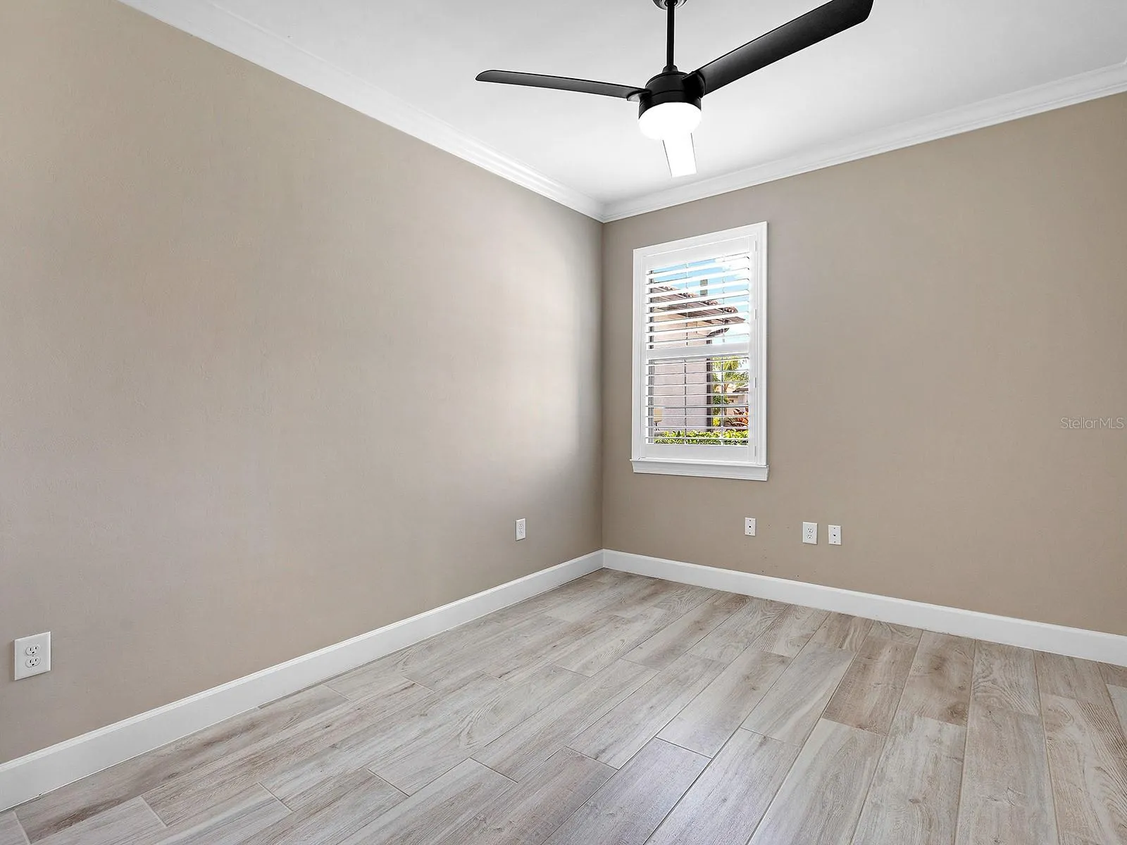 Second bedroom