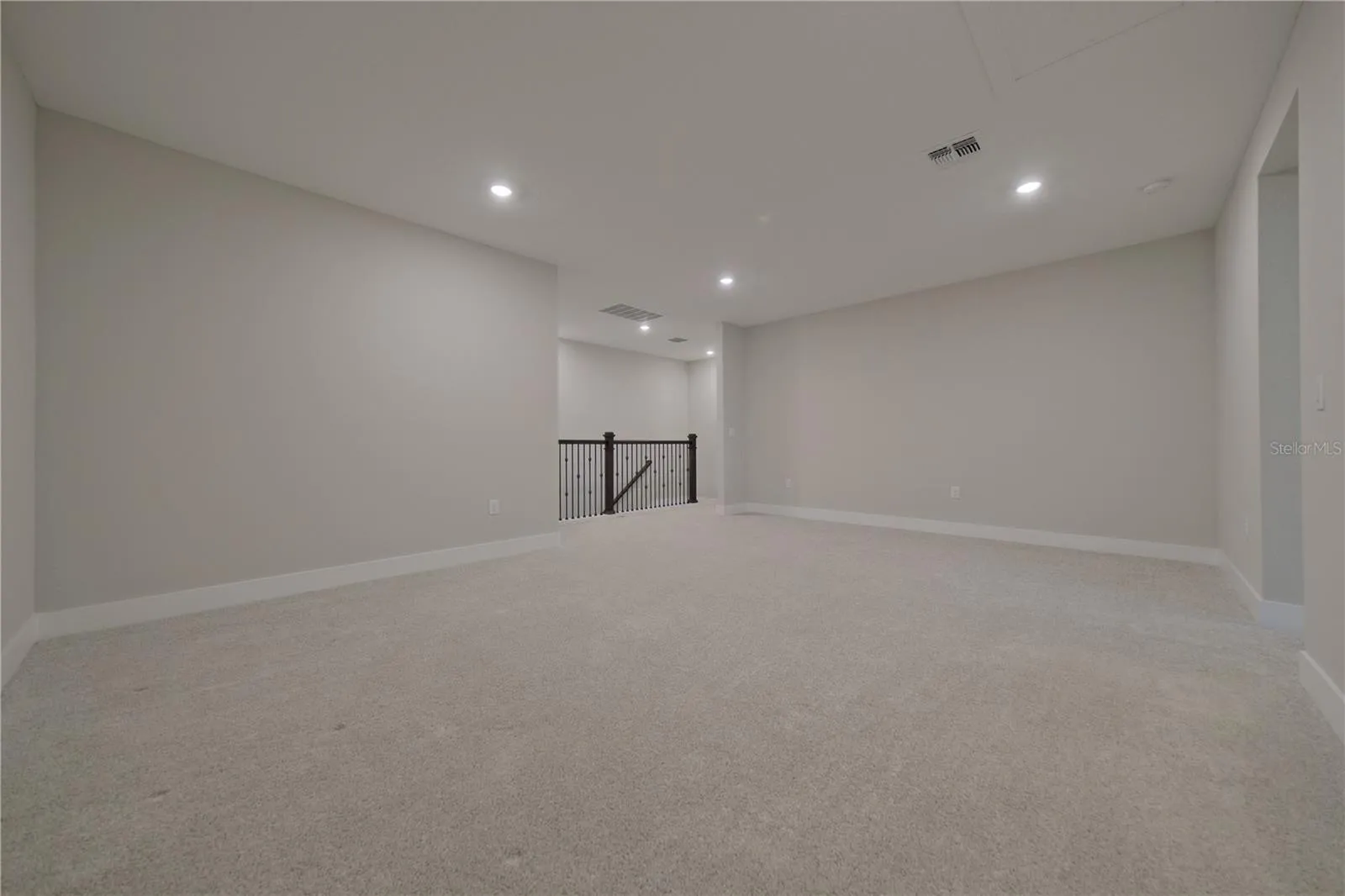UPSTAIR LIVING SPACE