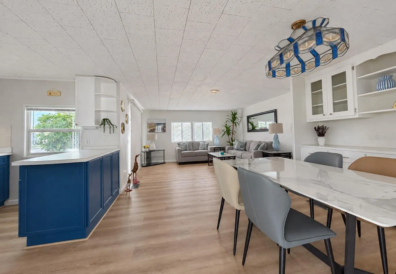 Dining to living room