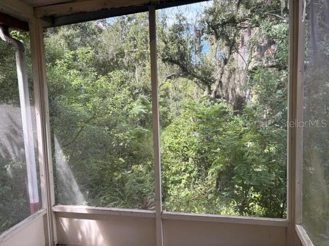 PRIVATE SCREENED PORCH