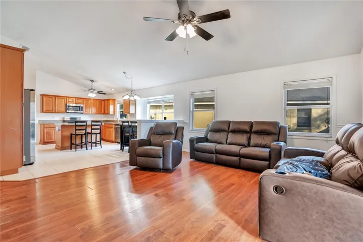 family room / dinette / kitchen