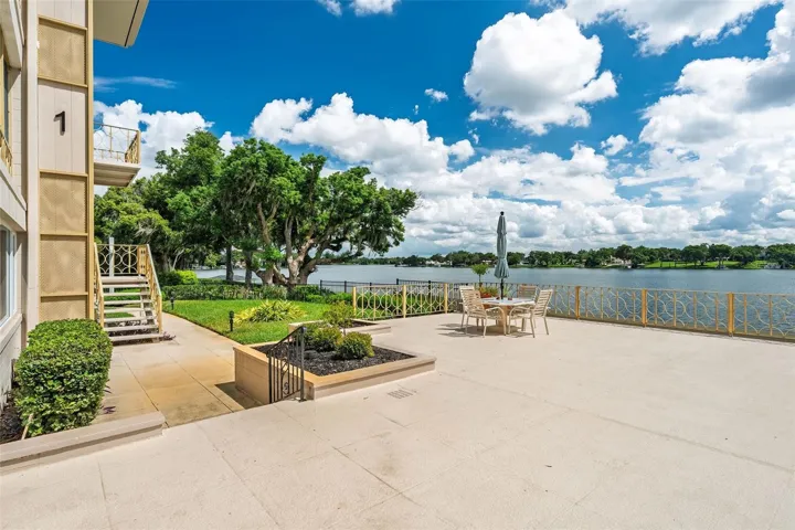 Bldg. 1 - Direct Lakefront Living