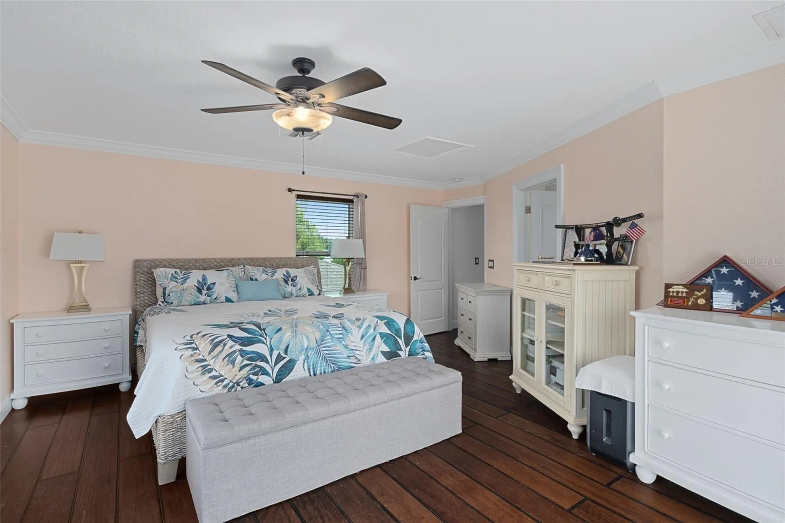 Master suite with RIVER FRONT view