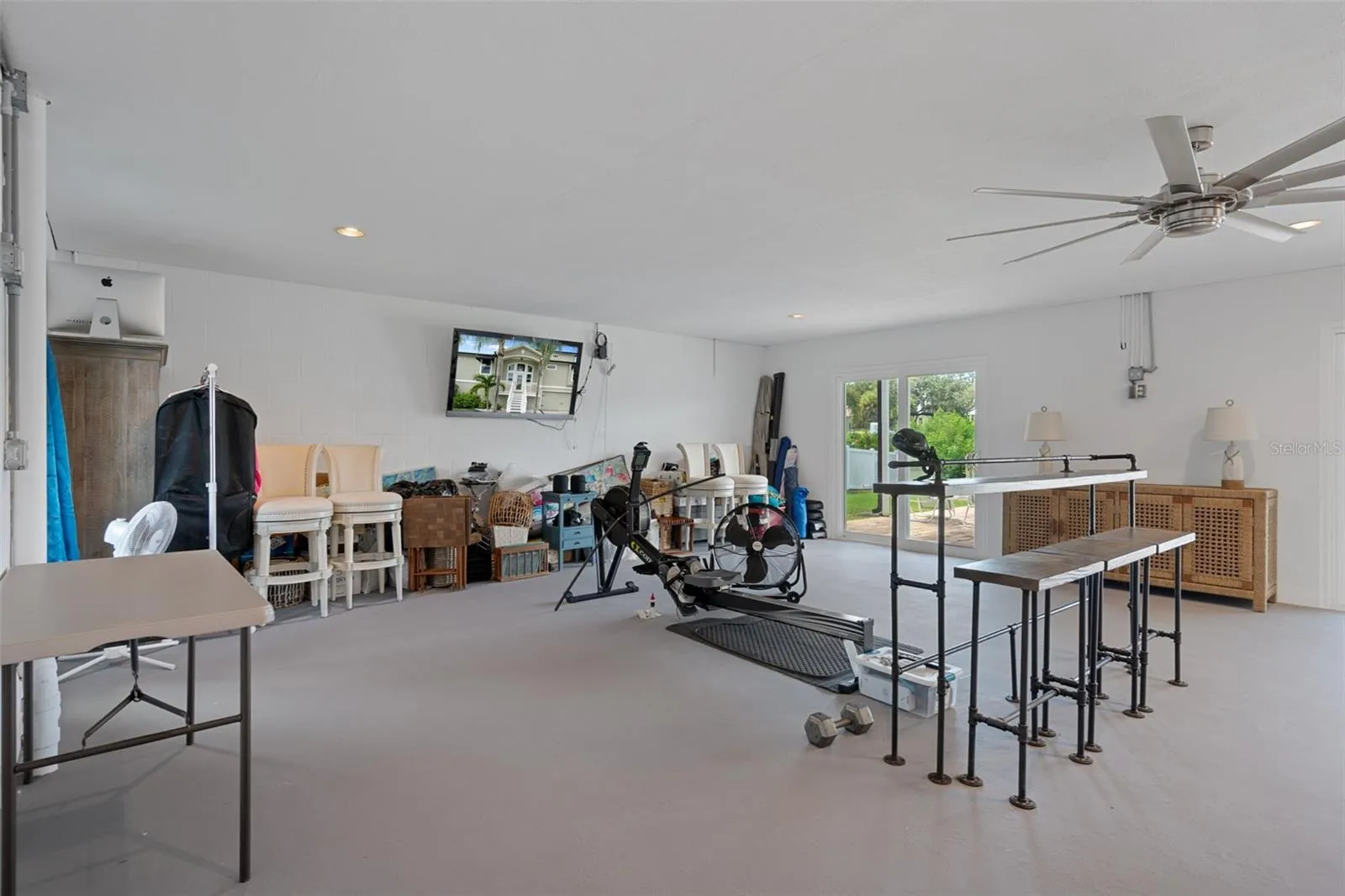 First level bonus room