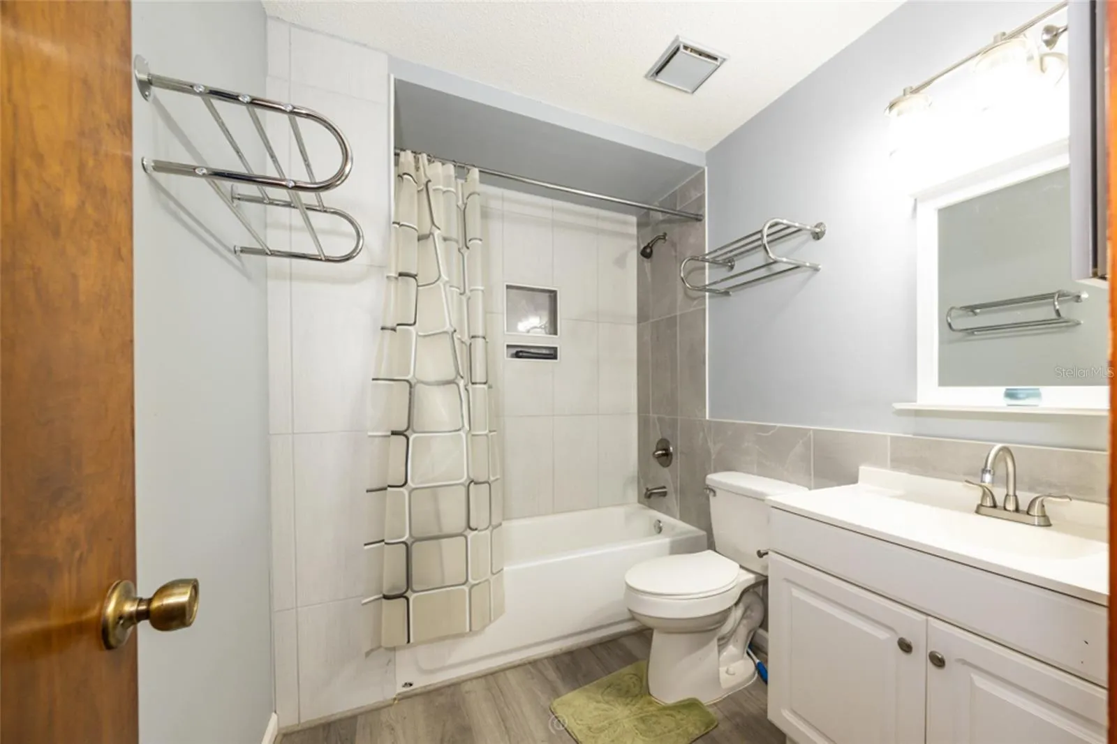 Upstairs Bathroom