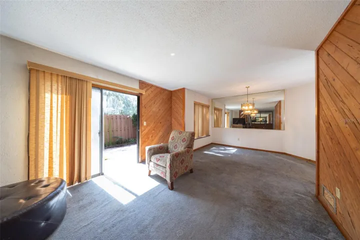 Livingroom/Dining room
