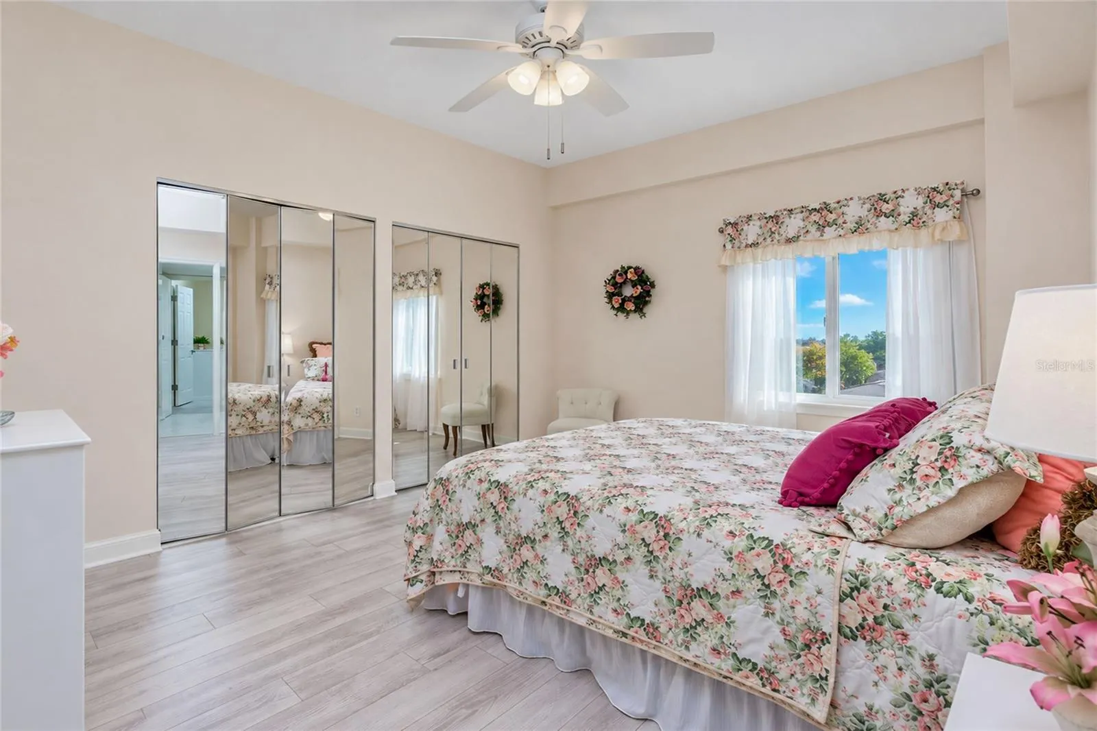 2ND GUEST BEDROOM WITH LARGE MIRRED CLOSET