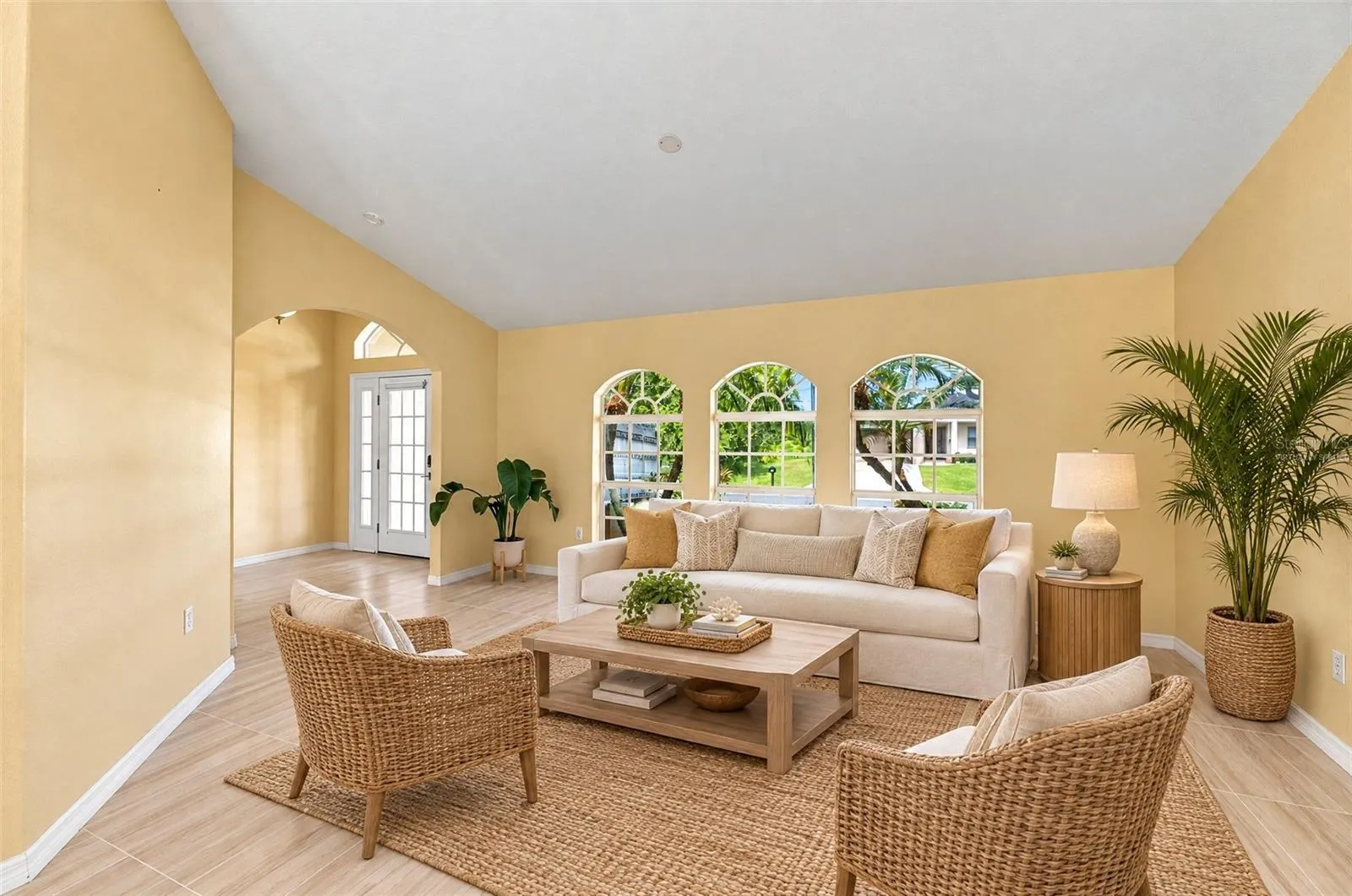 Virtually staged - Great room